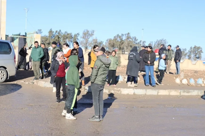 Girseyên ji 3 kantonan ji bo piştgiriyê ber bi Dêr Hafirê ve bi rê ketin