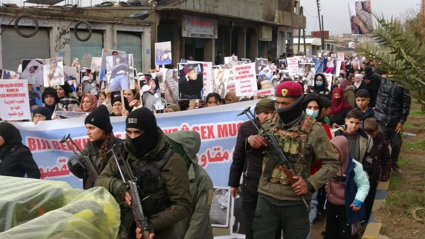 Şêniyên Çilaxayê bi meşekê berxwedana Şêxmeqsûd û Eşrefiyê silav kir
