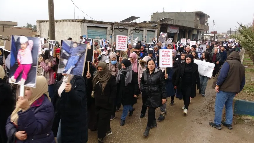 Şêniyên Çilaxayê bi meşekê berxwedana Şêxmeqsûd û Eşrefiyê silav kir