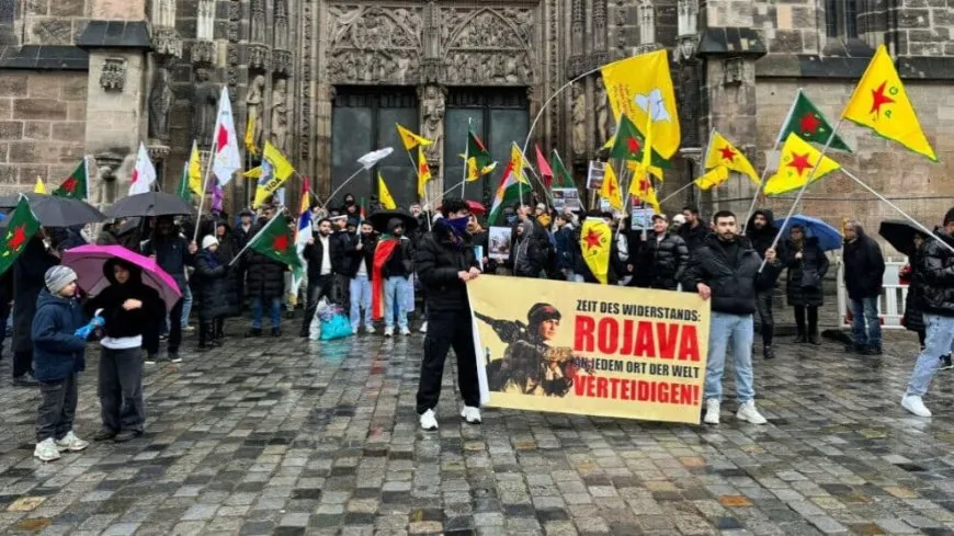 Kurdên li Ewropa êrîşên li ser Helebê protestokirin: Çeteyan rawestînin