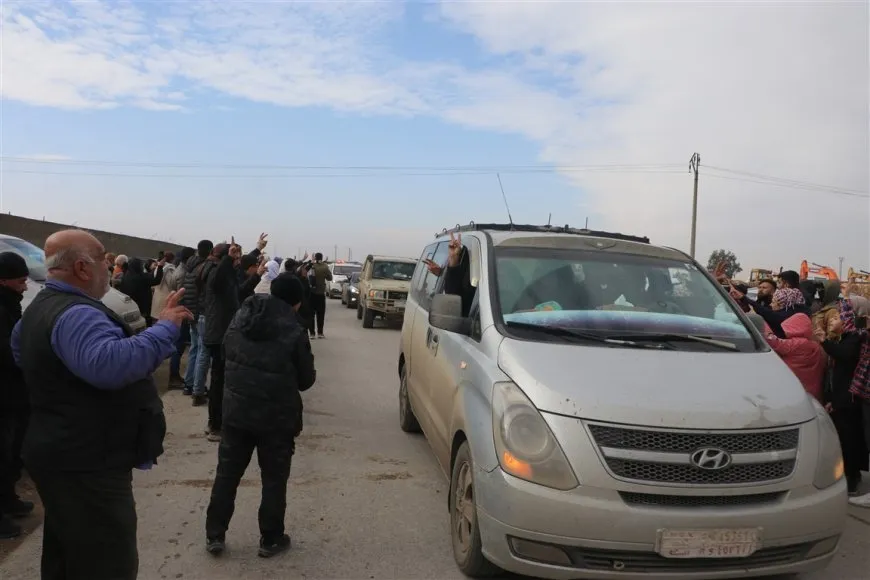 Karwana şêniyên Cizîrê û birîndarên taxên Şêxmeqsûd û Eşrefiyê gihiştin Hesekê