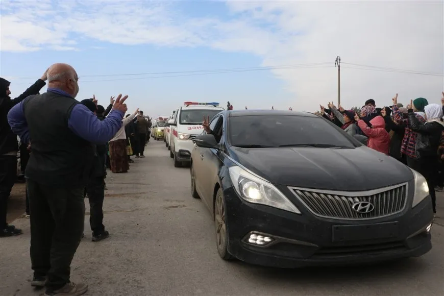 Karwana şêniyên Cizîrê û birîndarên taxên Şêxmeqsûd û Eşrefiyê gihiştin Hesekê
