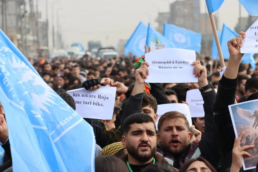 Li Qamişlo bi hezaran kesî karwan pêşwazî kir
