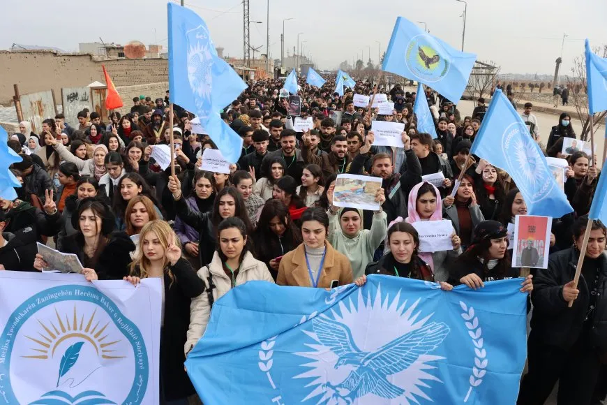 Li Qamişlo bi hezaran kesî karwan pêşwazî kir