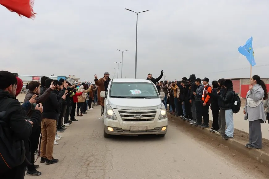Li Qamişlo bi hezaran kesî karwan pêşwazî kir