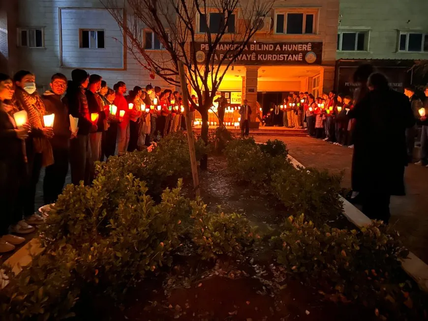 Xwendekarên Peymangeha Hunerê şehîdên Şêxmeqsûdê bi bîr anîn