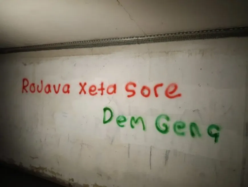 Ciwanên kurd berxwedana Rojava silav kirin