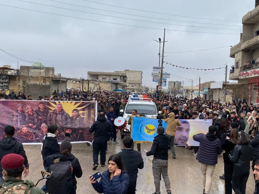 Karwanê cenazeyên şehîd Ziyad, Birûsk û Malik ber bi pakrewangehê ve bi rê ket