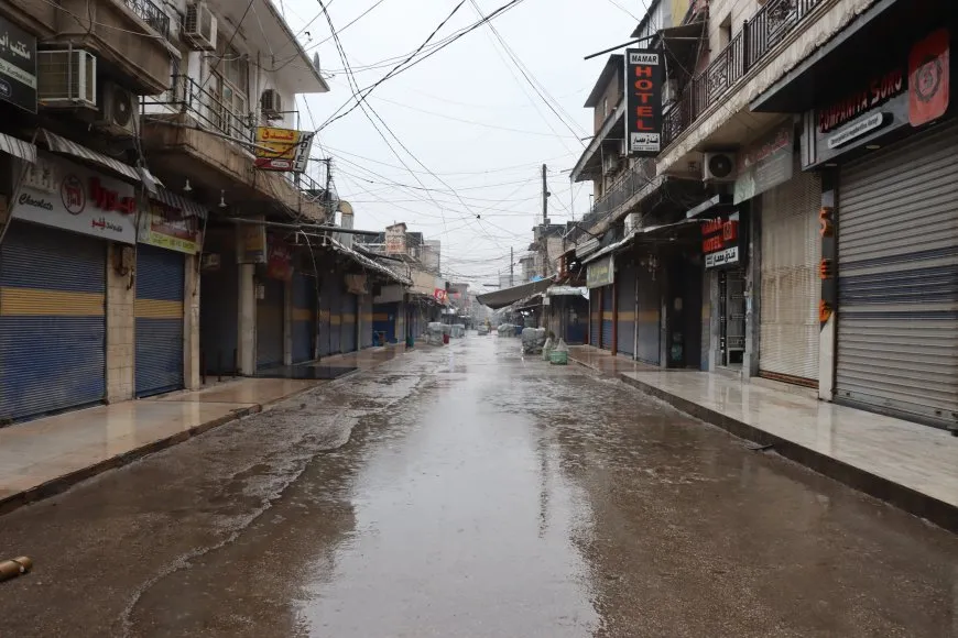 Li kantona Cizîrê dikan hatin girtin