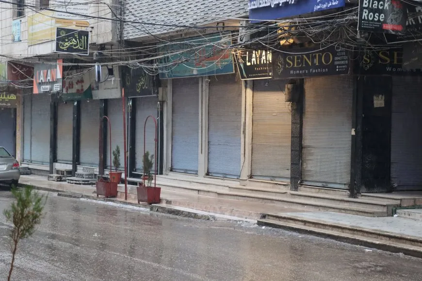 Li kantona Cizîrê dikan hatin girtin