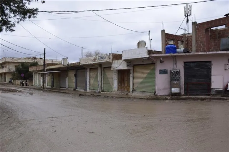 Li kantona Cizîrê dikan hatin girtin