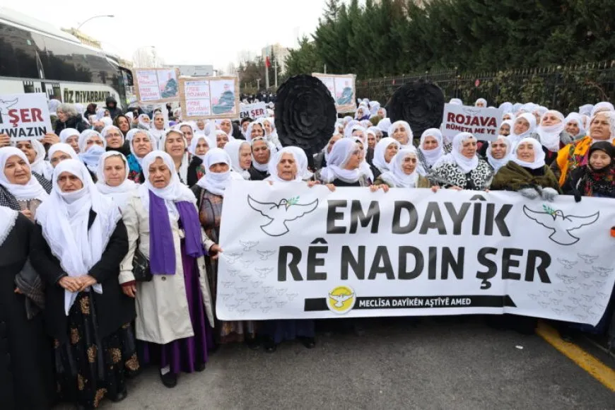 Dayikên Aştiyê li Enqereyê bang kirin: Bila Hakan Fîdan îstîfa bike