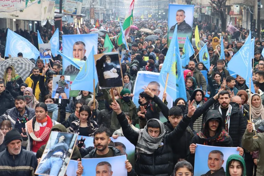 Bi meşeke girseyî şehîd Ziyad Heleb bi bîr anîn
