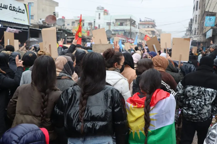 Bi meşeke girseyî şehîd Ziyad Heleb bi bîr anîn