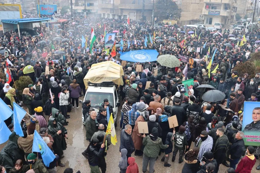 Bi meşeke girseyî şehîd Ziyad Heleb bi bîr anîn