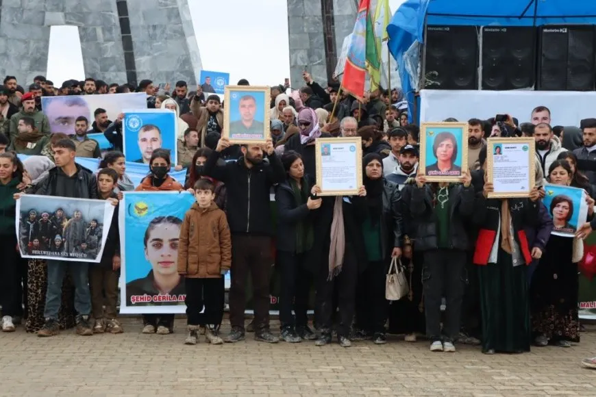 Bi deh hezaran kesî şehîd Ziyad, Birûsk û Malik oxir kirin