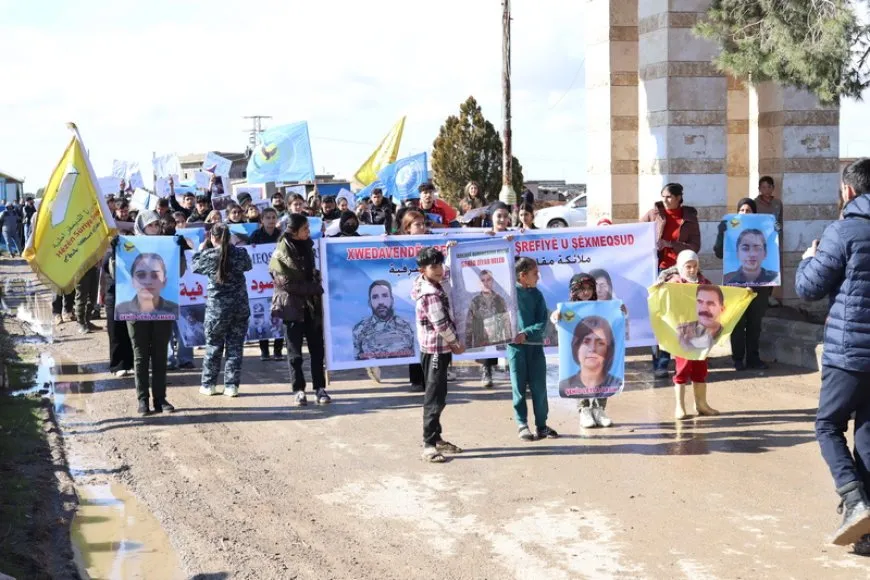 Şêniyên tev li daxuyanî û meşan bûne: Sûcdaran ceza bikin