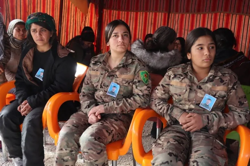 Gelê Tebqayê sersaxî da malbata şehîd Şervan Rojvan