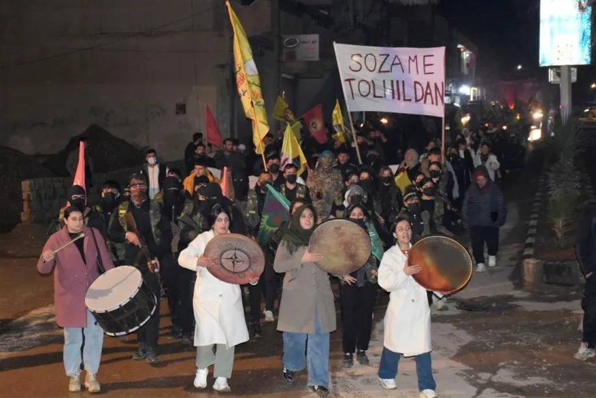 Ciwanên Şoreşger û Jinên Ciwan komkujiyên li Şêxmeqsûdê şermezar kirin