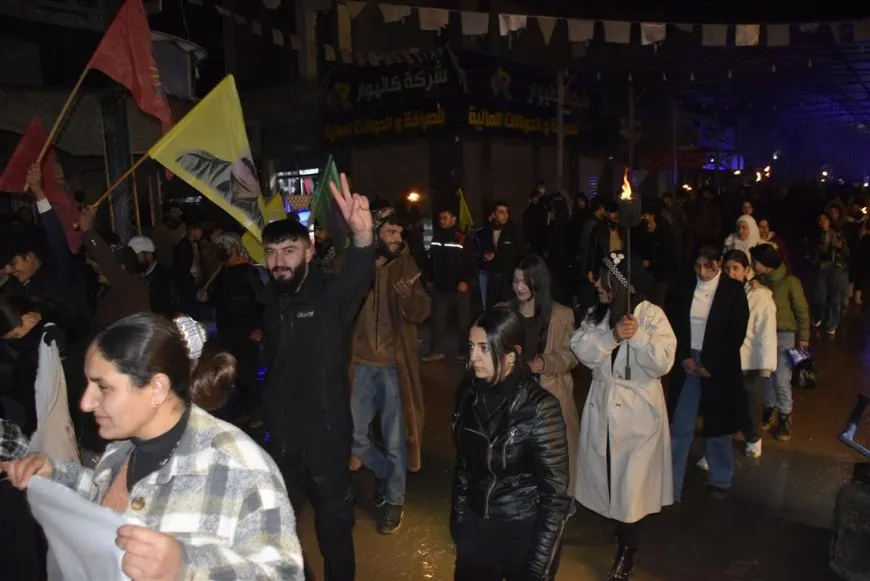 Ciwanên Şoreşger û Jinên Ciwan komkujiyên li Şêxmeqsûdê şermezar kirin