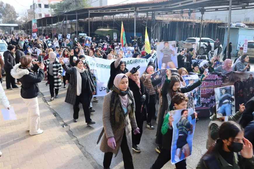 Bi deh hezaran kesan êrişên Hikûmeta Demkî şermezar kirin