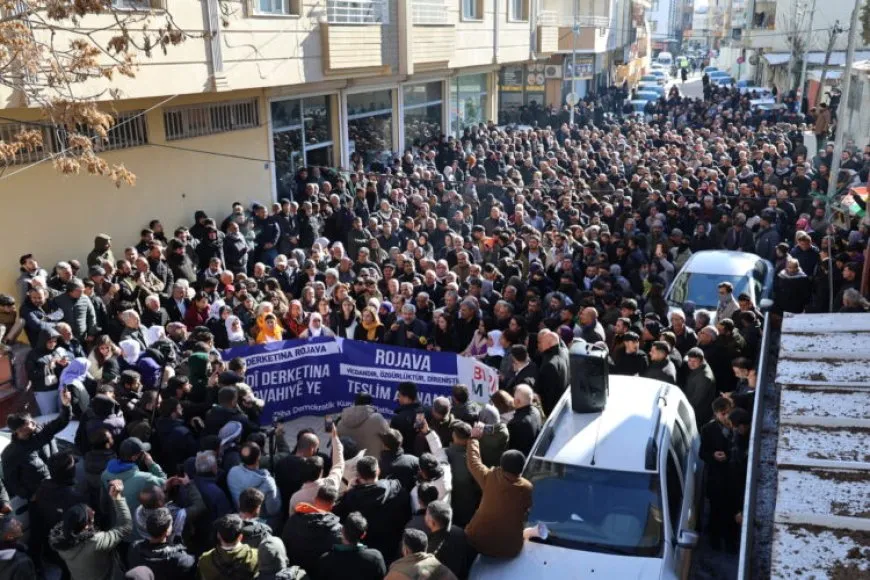 Li ser sînorê Kobanê bang kirin: Hemû kes werin berxwedanê