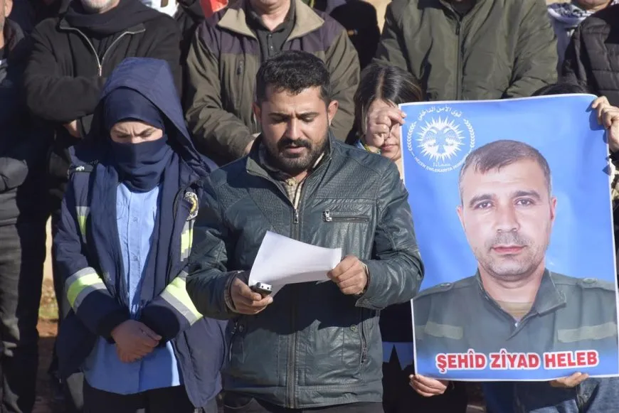 Çeteyan êrişî gorên şehîdan kirin