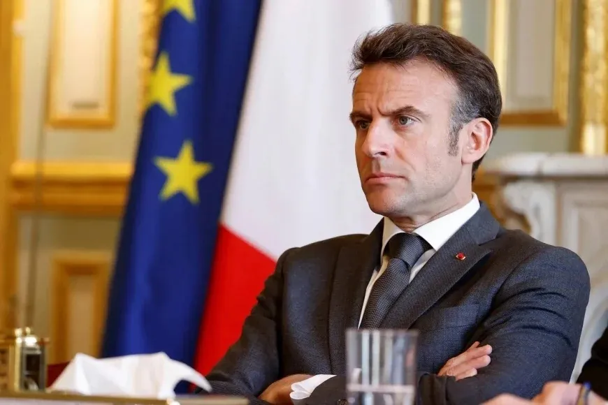 Macron: Bêyî rawestandina êrişan û egera diyalogê li Sûriyeyê aramî pêk nayê