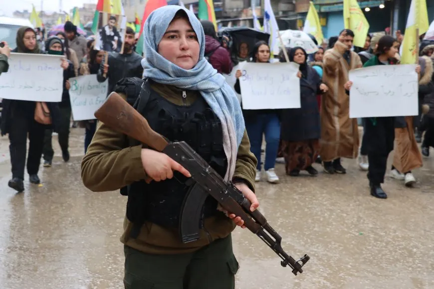Kantona Cizîrê bersiva seferberiyê da û herikî qadan