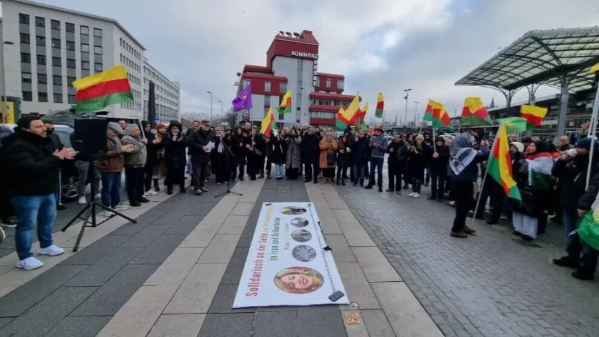 Li Almanyayê hunermendan ji bo Rojava bang kirin
