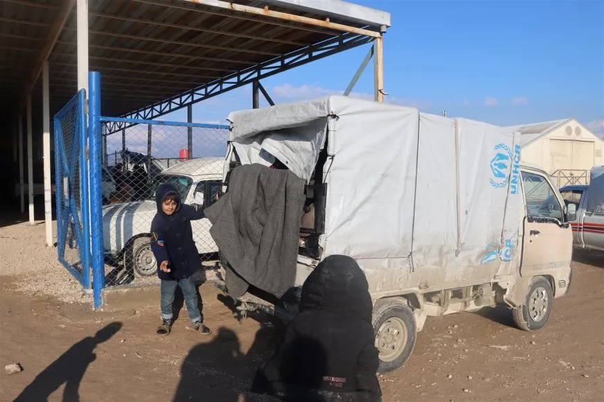 Zêdetirî 300 malbatên koçber gihîştin Dêrikê