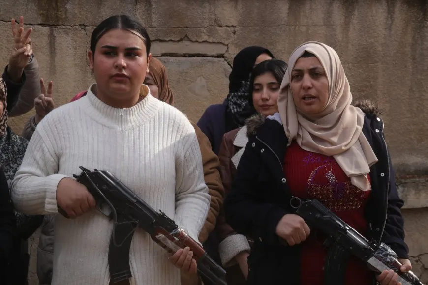 Endamên Kongra Star tev li seferberiya giştî bûn