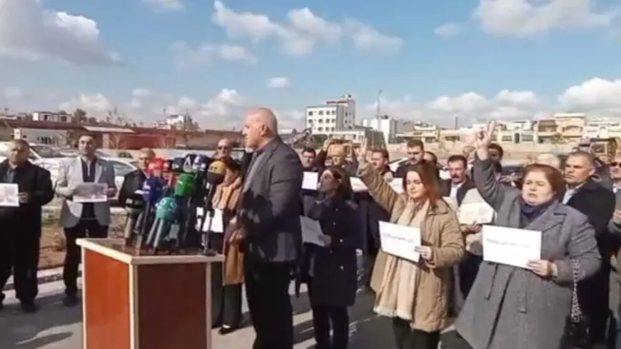 Li ber Balyozxaneya Bilind a Amerîkayê ya li Hewlêrê çalakî