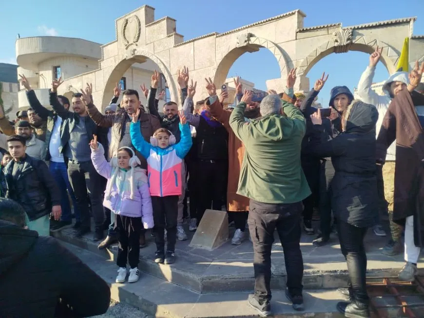Koma ciwanên Başûr gihiştin Rojava