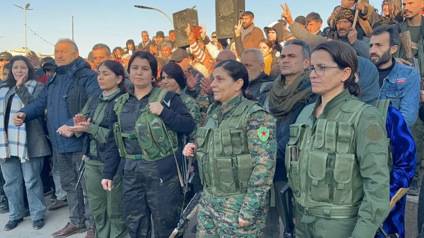 Şervanên li Kobanê israra xwe ya li ser berxwedanê nîşan dan