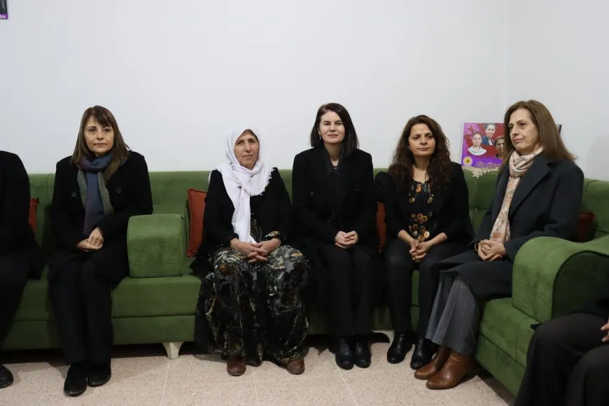 Şandeya Bakurê Kurdistanê serdana Kongra Star kir