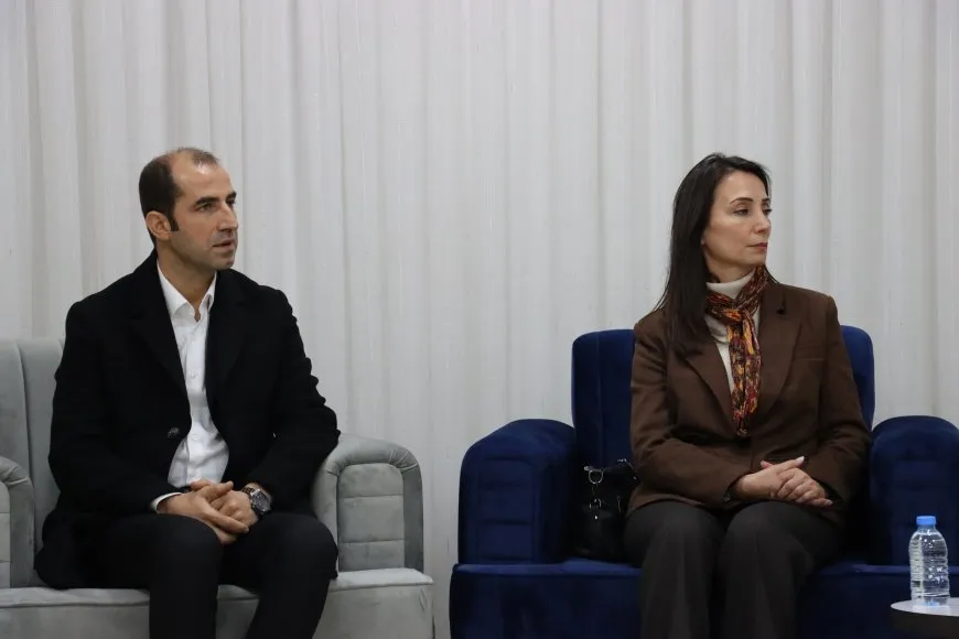 Şandeya DEM Partiyê serdana Daireya Têkiliyên Derve yên Bakur û Rojhilatê Sûriyeyê kir