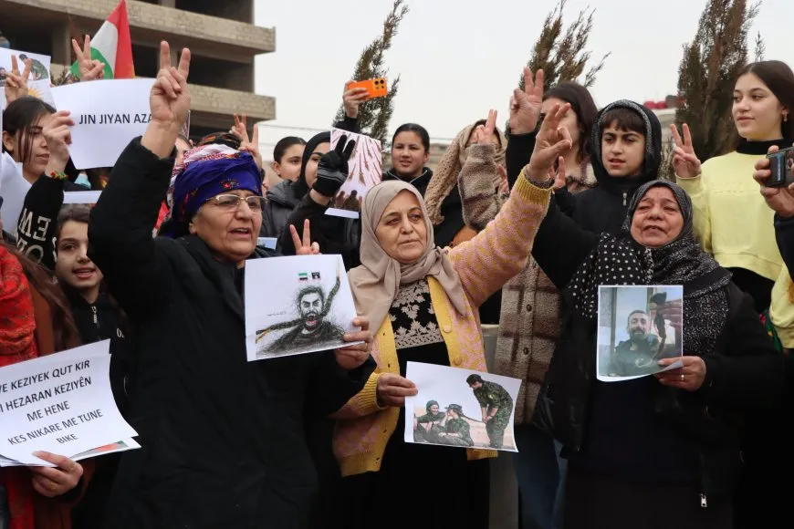 Jin û Ciwanên Qamişloyê: Li şûna keziyekî bi hezaran kezî şîn tê