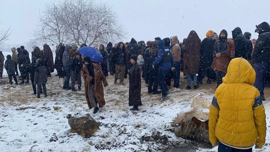 Gelê Kobanê li ber deriyê sînorê Bakurê Kurdistanê ye