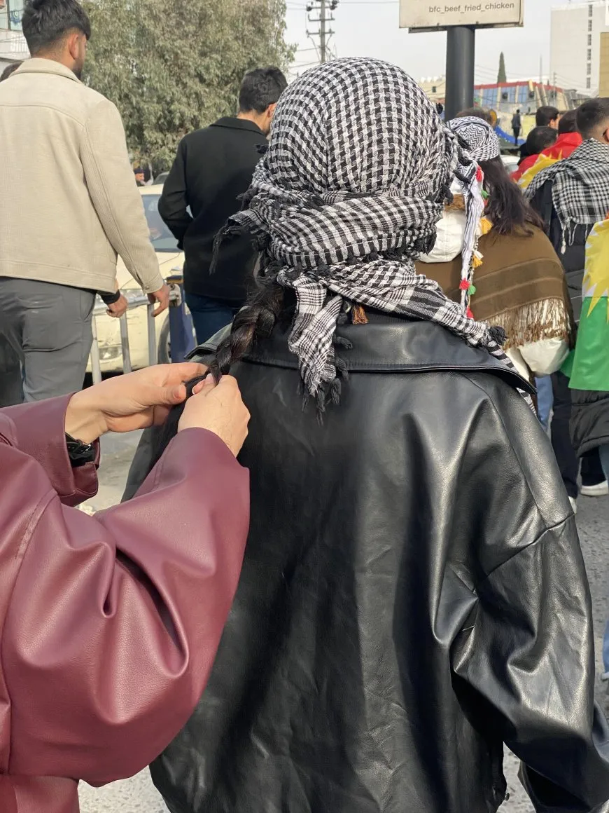 Li Silêmaniyê bi hezaran qîr kir: Bijî Berxwedana Rojava