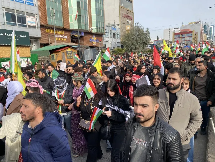 Li Silêmaniyê bi hezaran qîr kir: Bijî Berxwedana Rojava