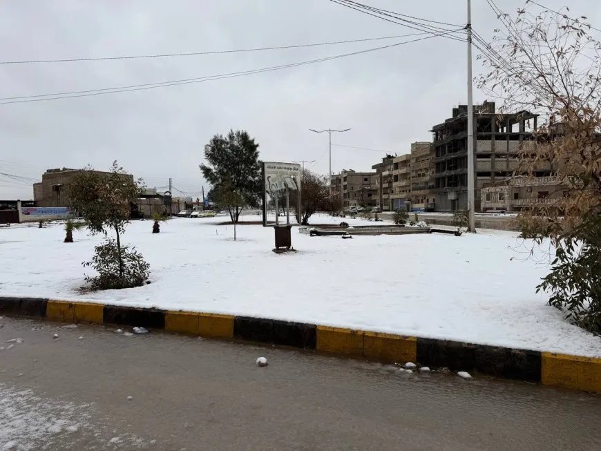 Rojava di bin berfê de ma, rewşa koçberan girantir bû 