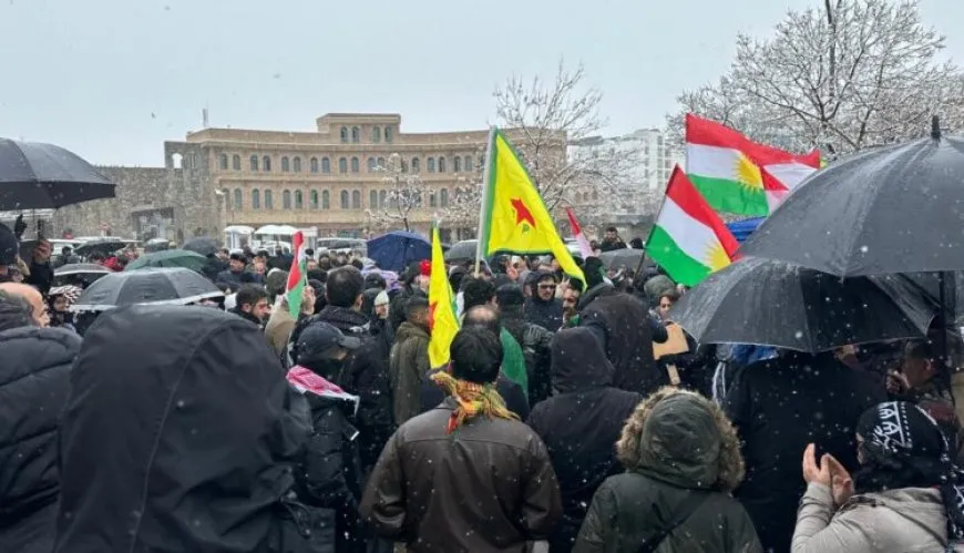 Bi hezaran kes li Silêmaniyê ji bo Rojava kom dibin