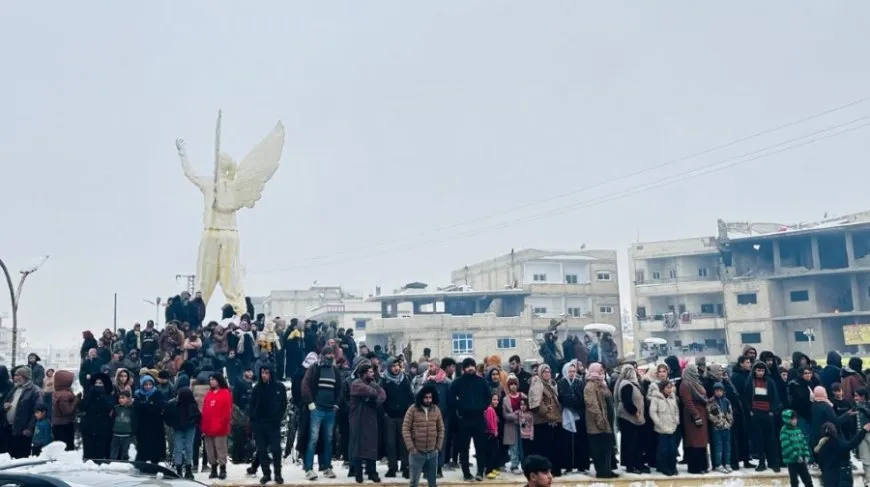 NY: Ji bo rewşa Kobanê em di nava dan û standinan de ne