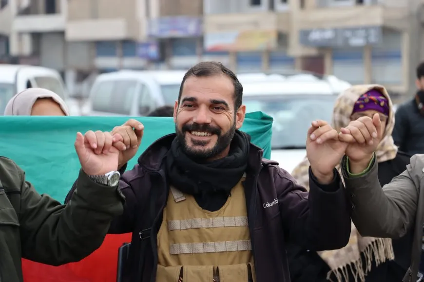 Gelê Qamişlo, Amûdê û Dirbesiyê ket ser riya Hesekê