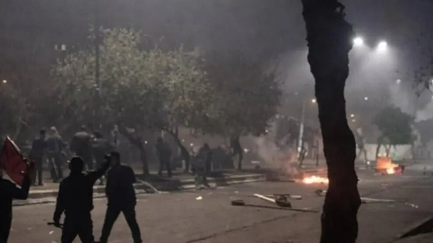 HRANA: Li Îranê di protestoyan de zêdeyî 5 hezar kesî jiyana xwe ji dest da