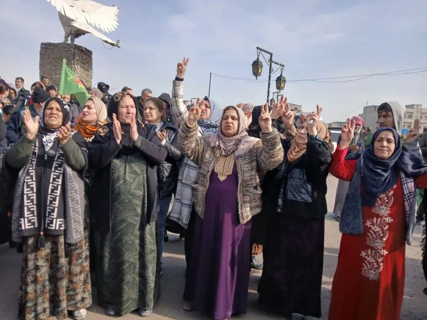 Girseyên Qamişlo, Amûdê û Dirbesiyê gihîştin Hesekê