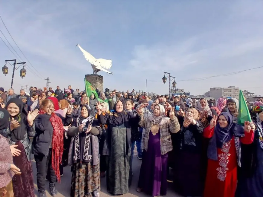 Girseyên Qamişlo, Amûdê û Dirbesiyê gihîştin Hesekê