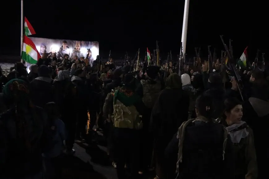 Welatiyên Dêrikê: Em bi ruhê fermandar şehîd Xebat Dêrik bajarê xwe diparêzin