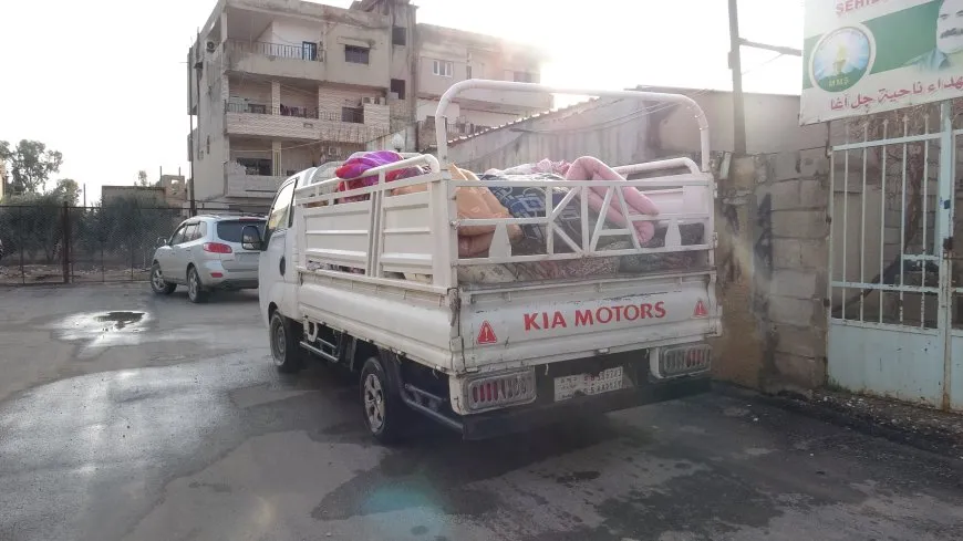 Şênî û sazî alîkariyên mirovî didin malbatên koçber